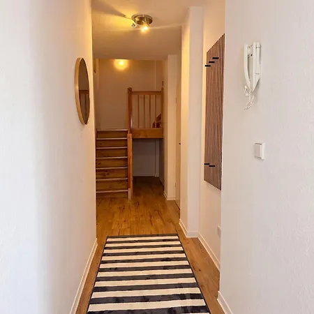 Apartament Stylishe Maisonette - 4 Schlafplaetze - 2 Smart-tvs Perleberg