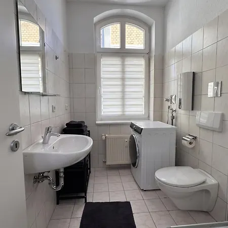 Stylishe Maisonette - 4 Schlafplaetze - 2 Smart-tvs Perleberg